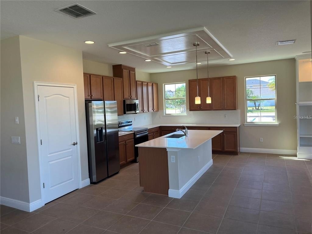 6673 Knollwood Street - Photo 2