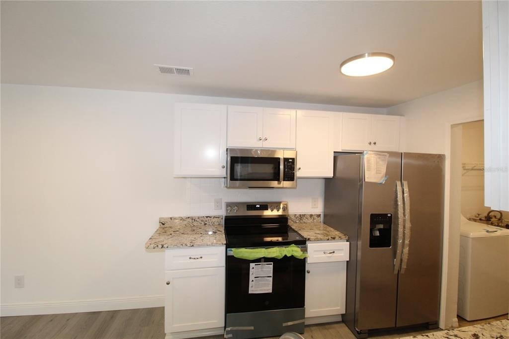 8813 Latrec Avenue - Photo 5