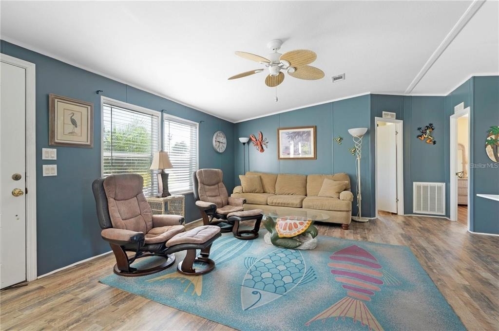 3101 Bamboo Court - Photo 4