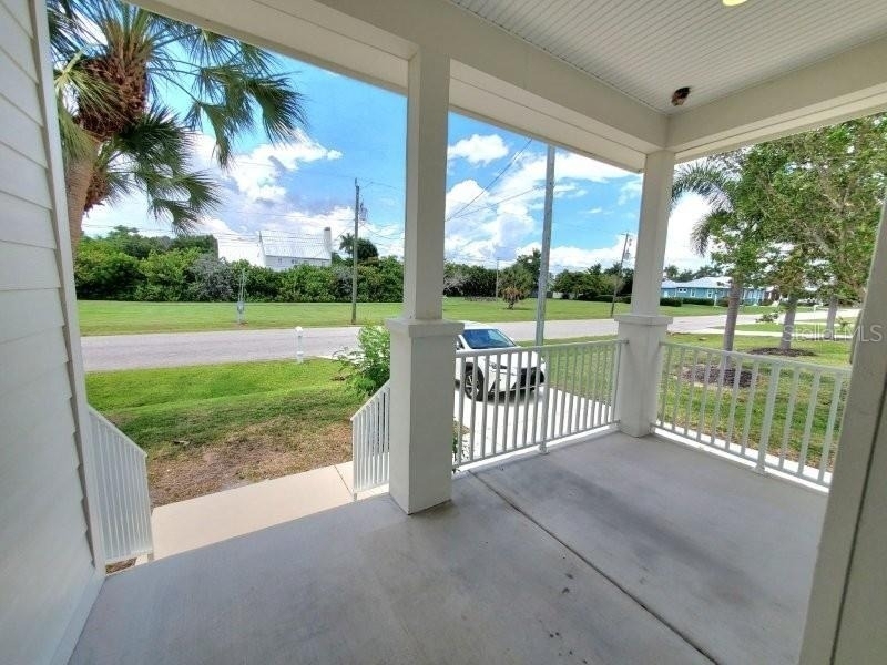 431 W Mckenzie Street - Photo 2