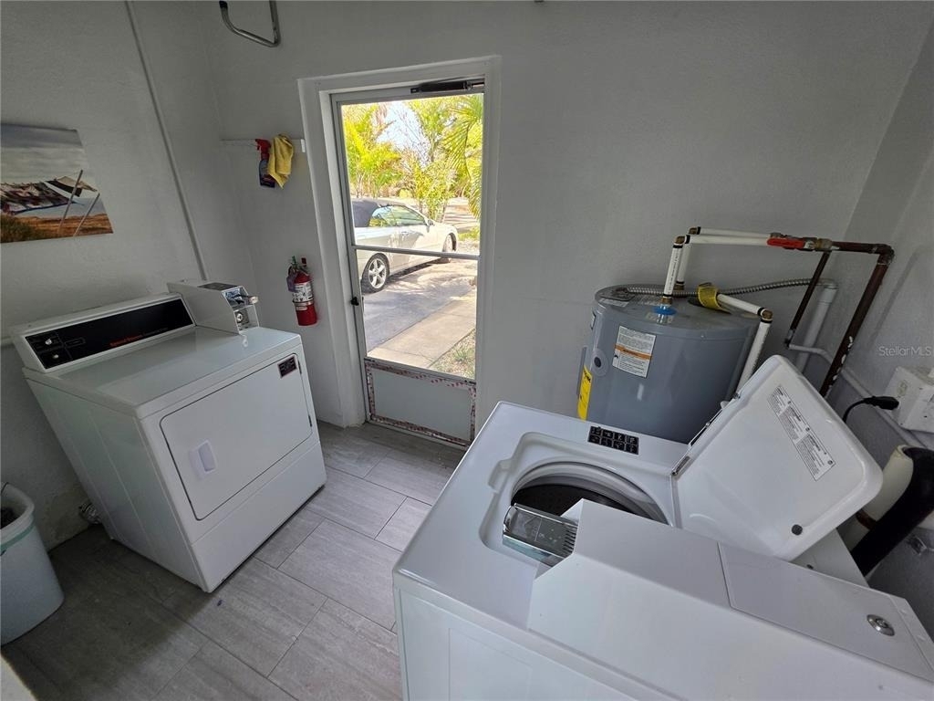 2566 Gary Circle - Photo 36