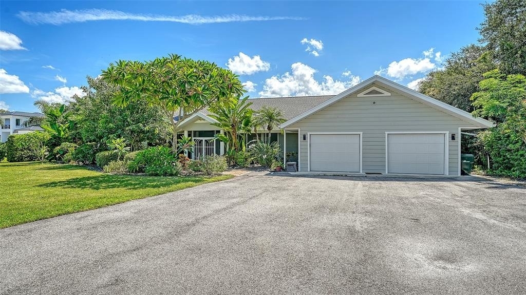 4935 Riverwood Avenue - Photo 5