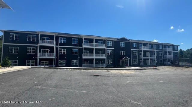 410 Circle Drive - Photo 0