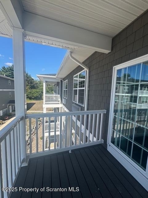 410 Circle Drive - Photo 19