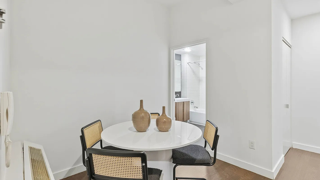 116 John Street - Photo 4