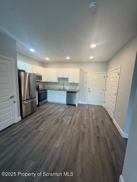 404 Circle Drive - Photo 9