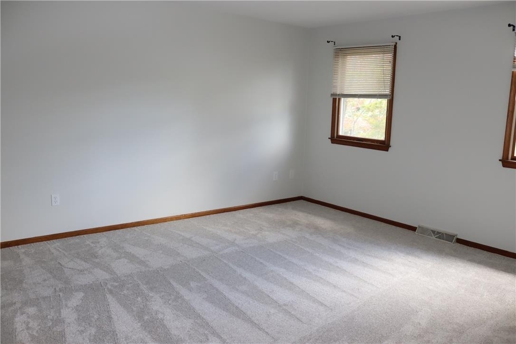 3500 Lafayette Drive - Photo 11