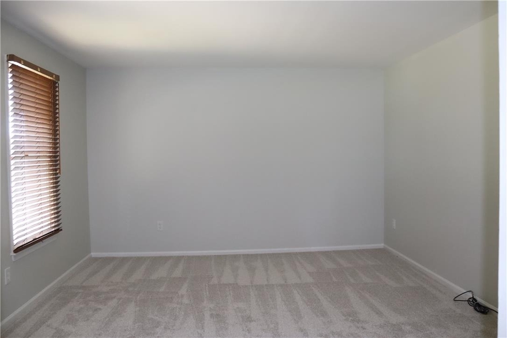 3500 Lafayette Drive - Photo 7