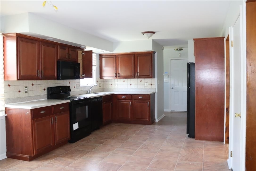 3500 Lafayette Drive - Photo 5