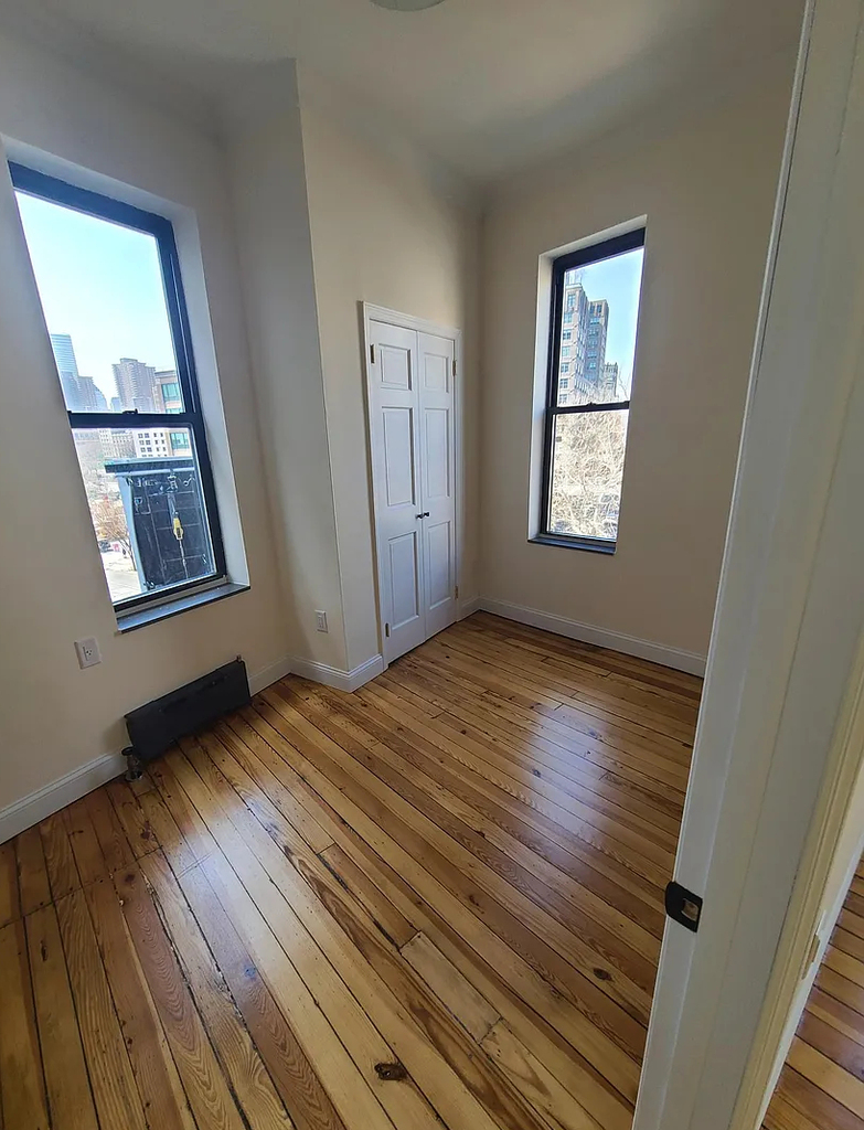 Watts Street - Photo 1
