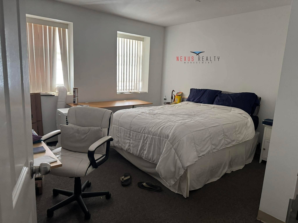 35-4 28th Avenue - Photo 1