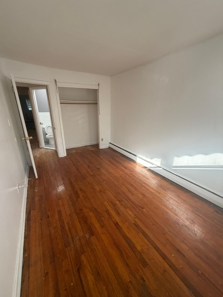 Baychester Ave & Burke Ave - Photo 5