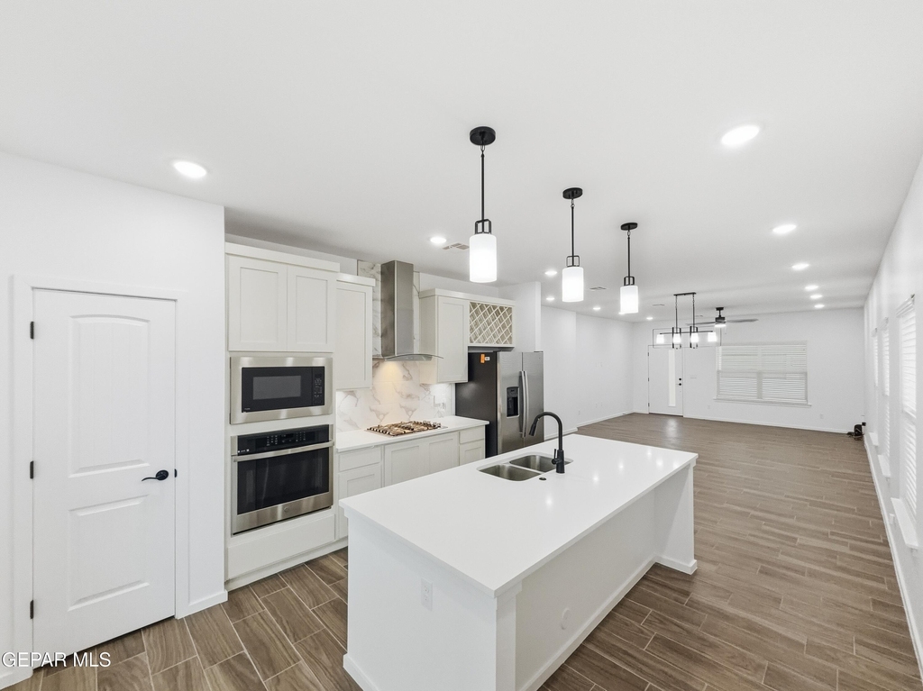 15113 Ambition Avenue - Photo 7