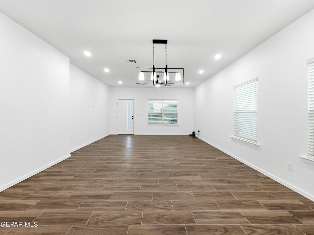 15113 Ambition Avenue - Photo 13