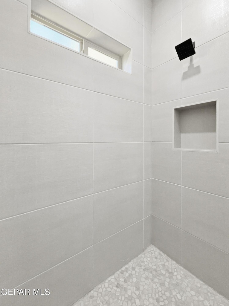 15113 Ambition Avenue - Photo 18