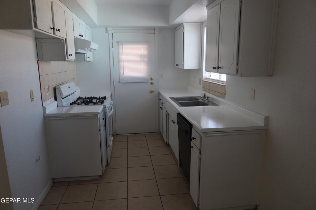 3827 Olympic Avenue - Photo 6