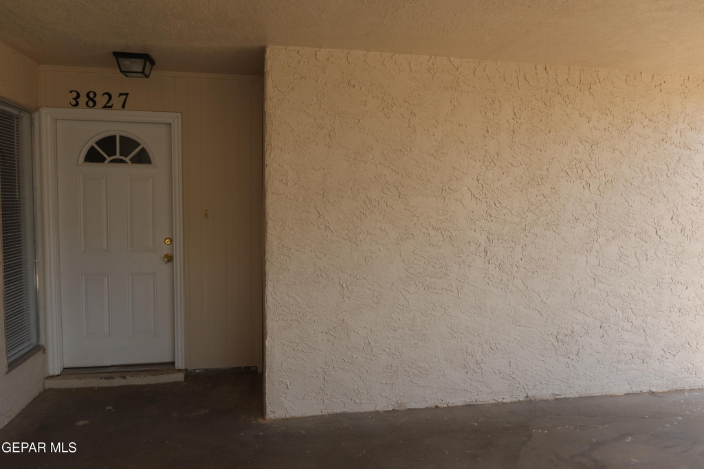 3827 Olympic Avenue - Photo 2