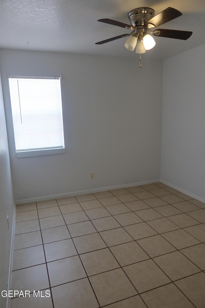 3827 Olympic Avenue - Photo 11