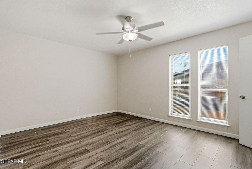 10604 Springwood Drive - Photo 17