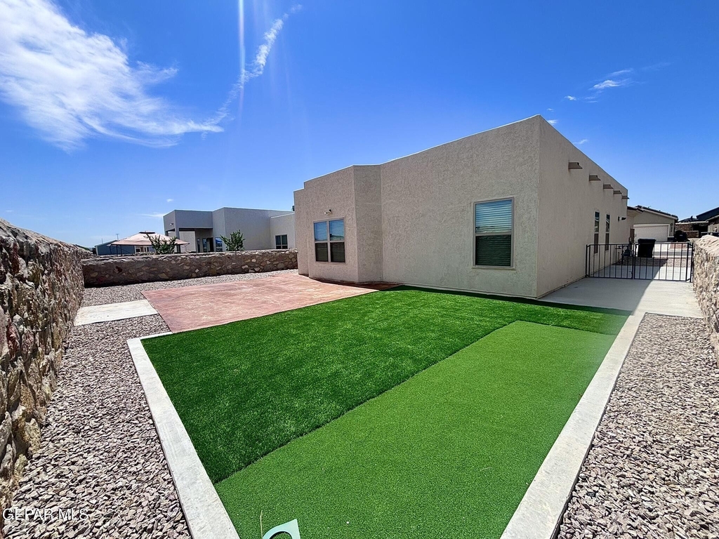 13817 Sky Ranger Avenue - Photo 16