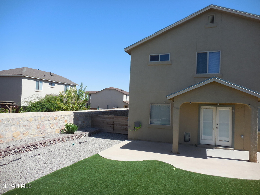 7045 Eagle Nest Court - Photo 4