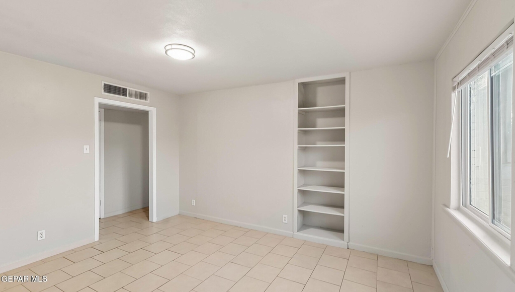 513 Gilmore Way - Photo 5