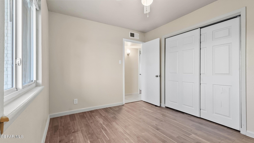 513 Gilmore Way - Photo 14