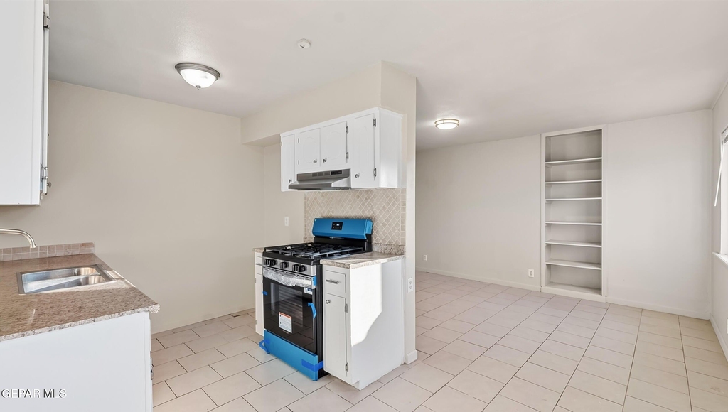 513 Gilmore Way - Photo 7