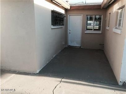 7405 Edgemere Boulevard - Photo 12