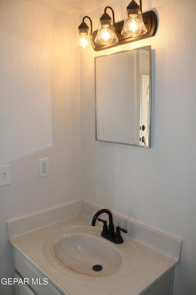 14313 Island Point Drive - Photo 8
