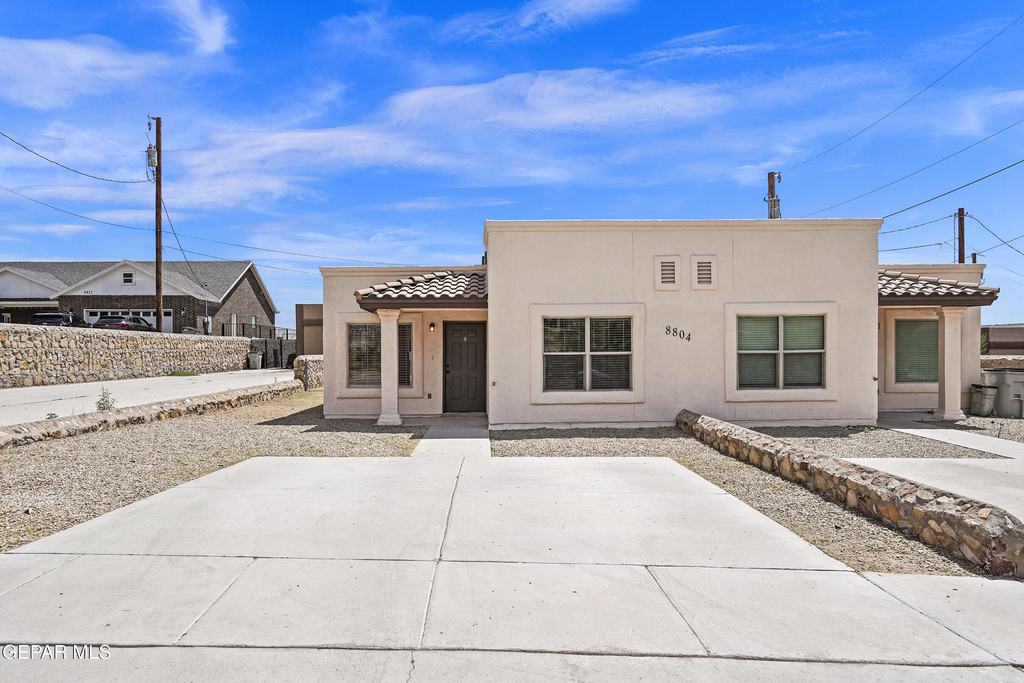 8804 Eclipse Street - Photo 0