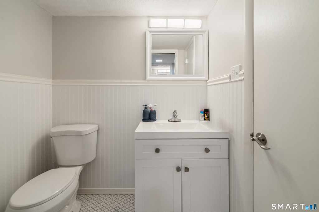 1700 Broadbridge Avenue - Photo 10