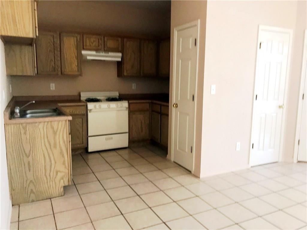6405 Salas Lane - Photo 4