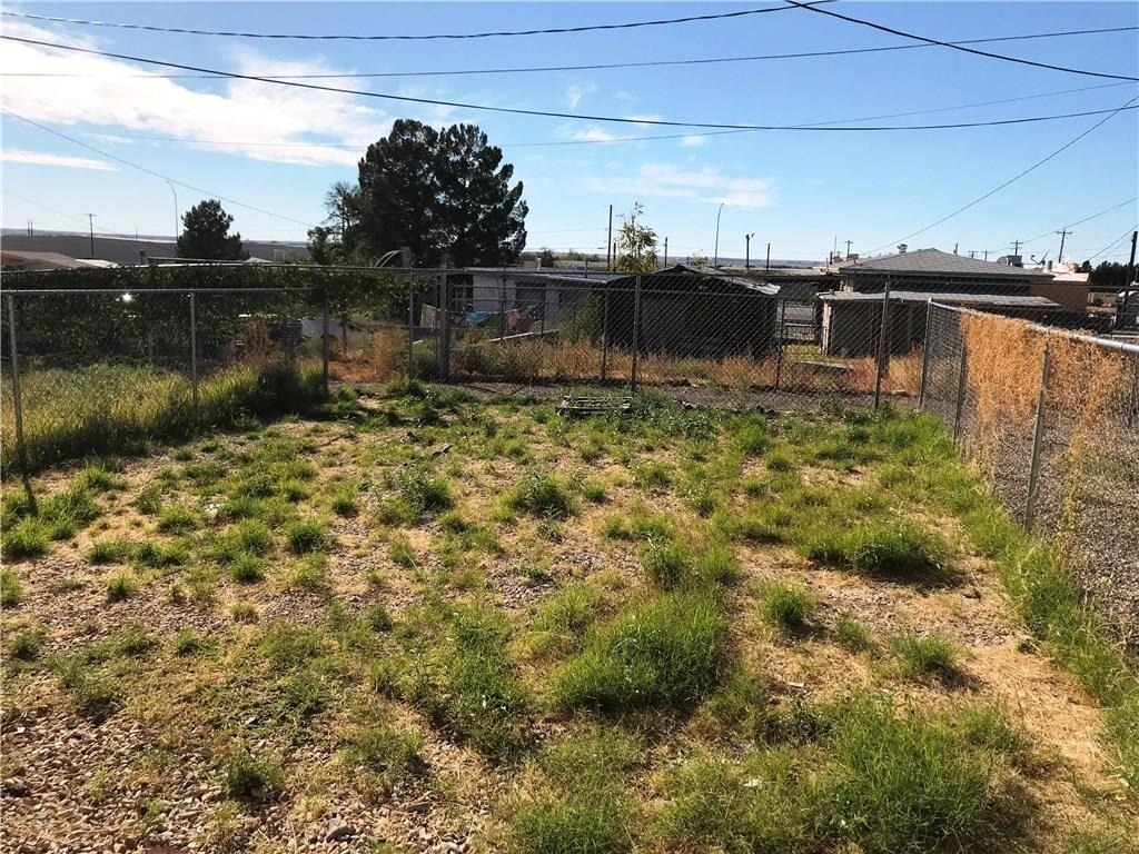 6405 Salas Lane - Photo 23