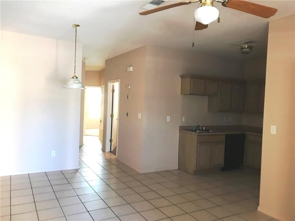 6405 Salas Lane - Photo 3