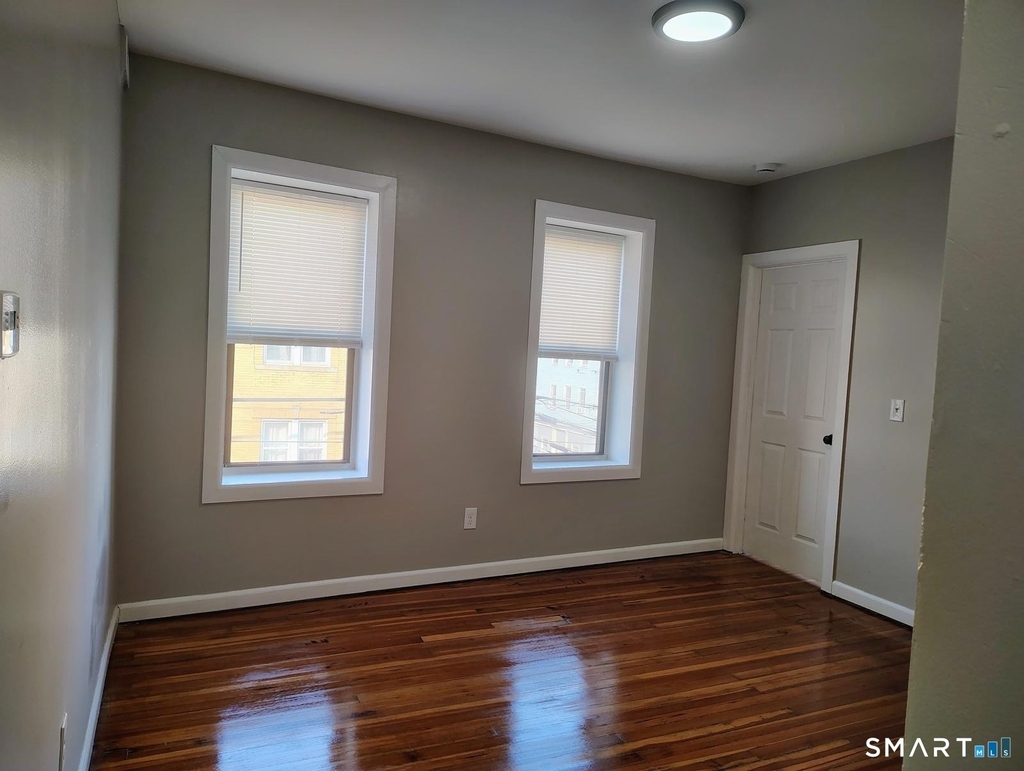 1071 Pembroke Street - Photo 1