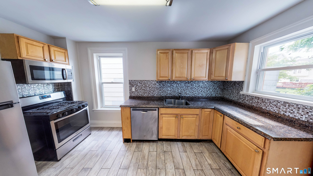 30 Henry Street - Photo 2