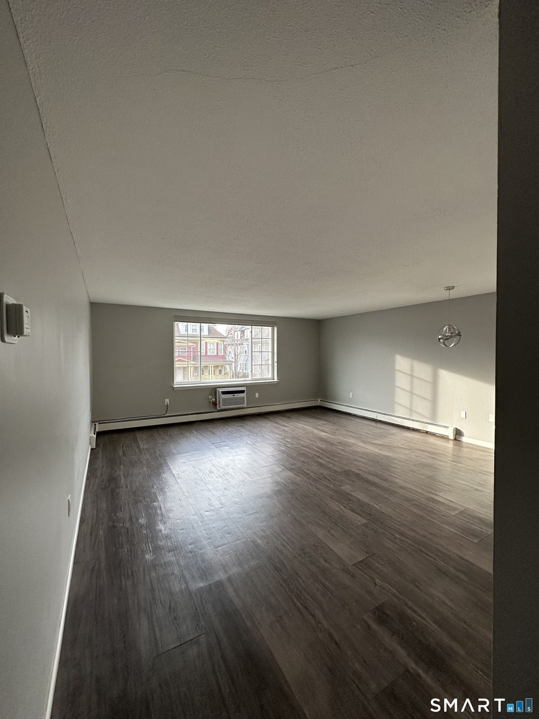 270 Laurel Street - Photo 1