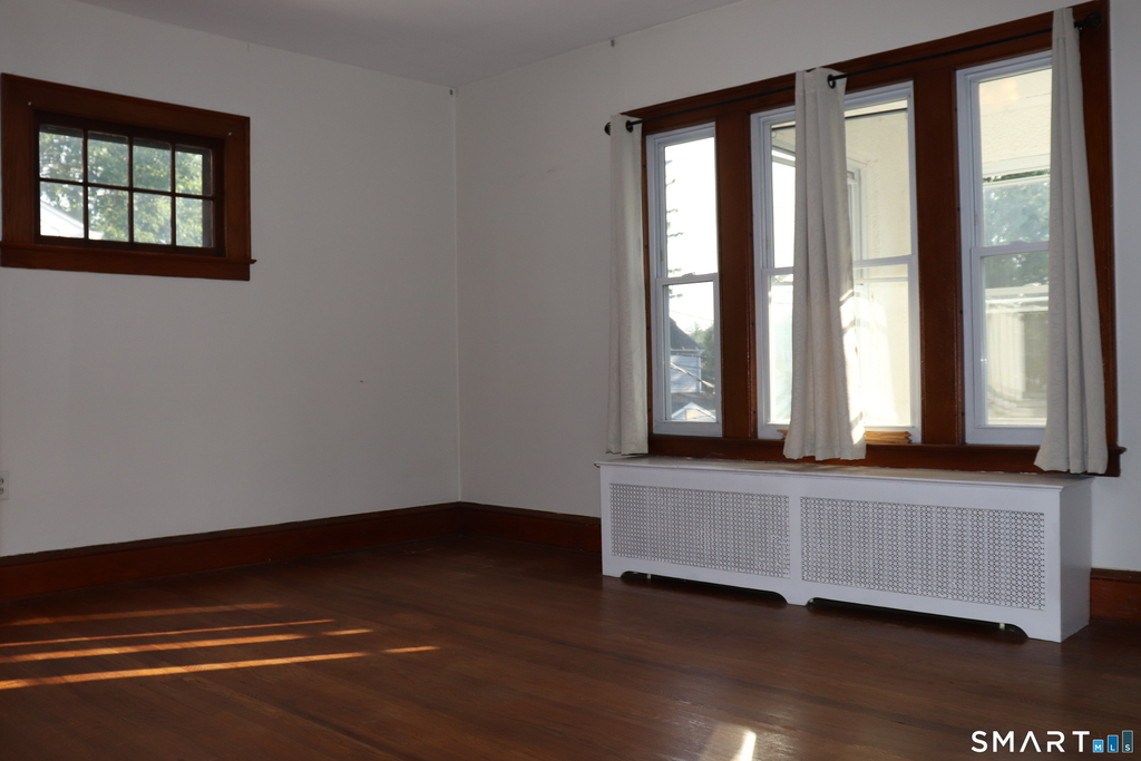 60 Nesbit Avenue - Photo 2