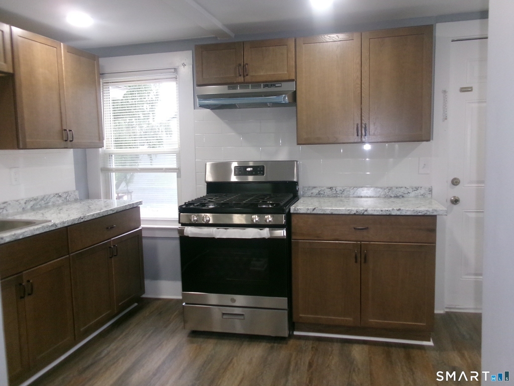 188 Hemingway Avenue - Photo 4