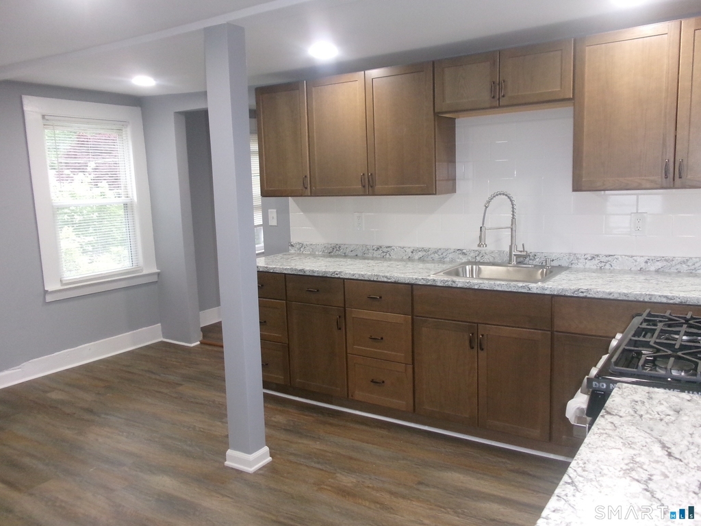 188 Hemingway Avenue - Photo 5