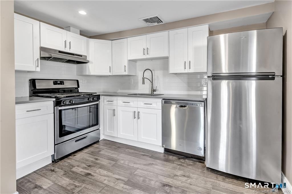 418 Howe Avenue - Photo 3