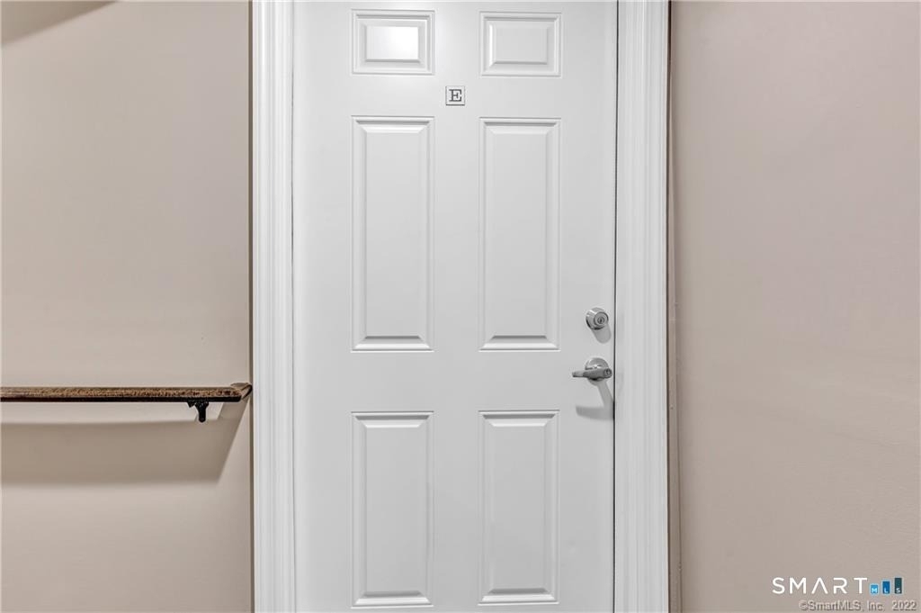 418 Howe Avenue - Photo 1