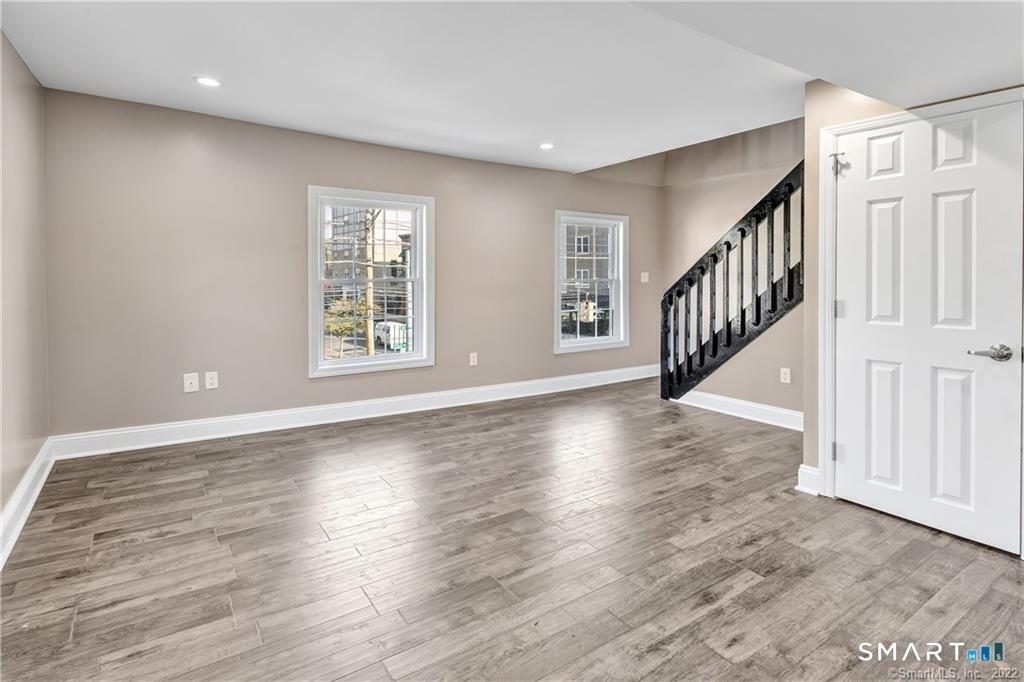 418 Howe Avenue - Photo 4
