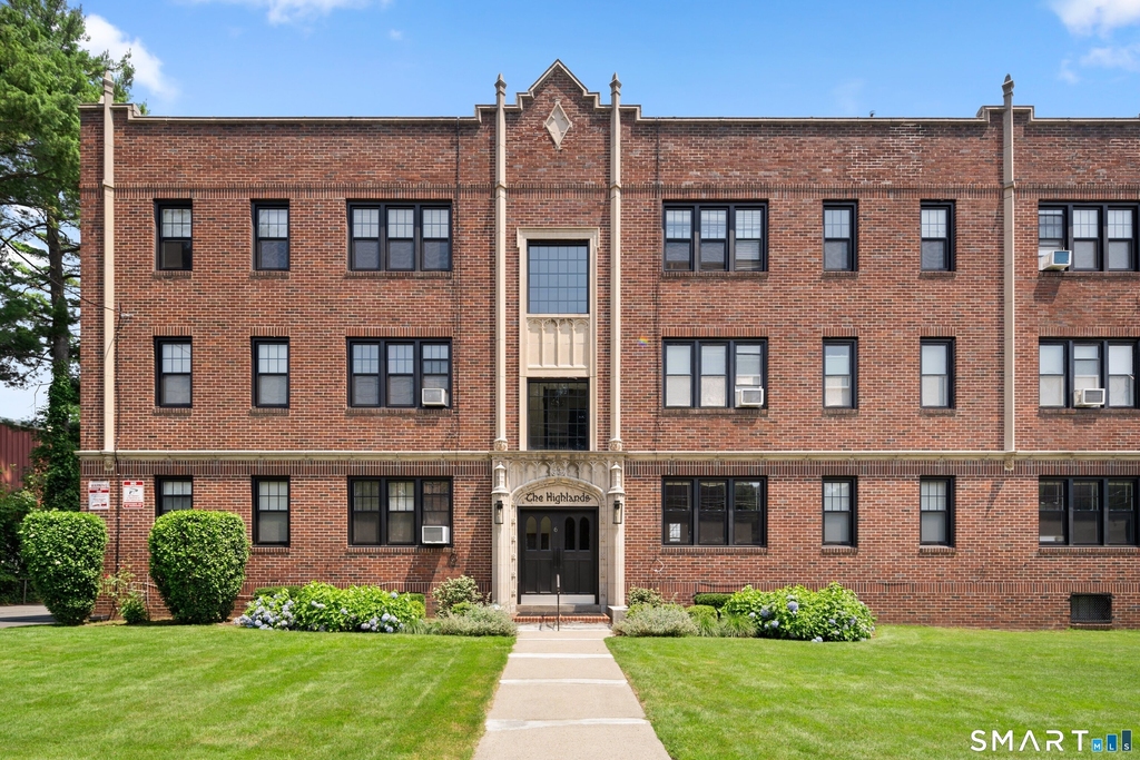 6 Highland Street - Photo 1