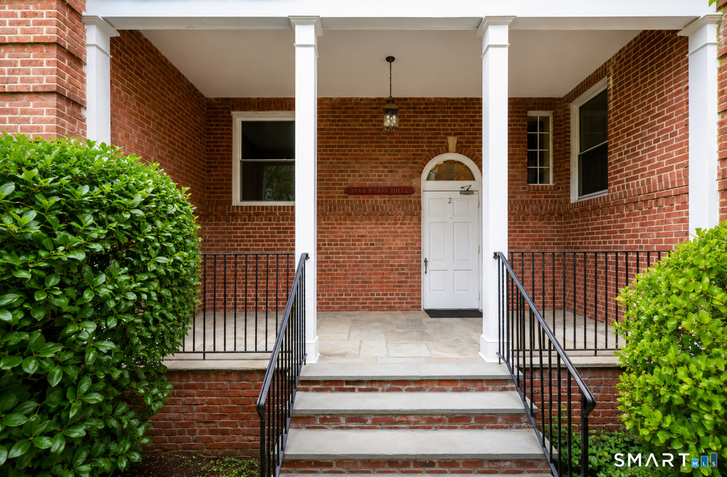 70 Strawberry Hill Avenue - Photo 12