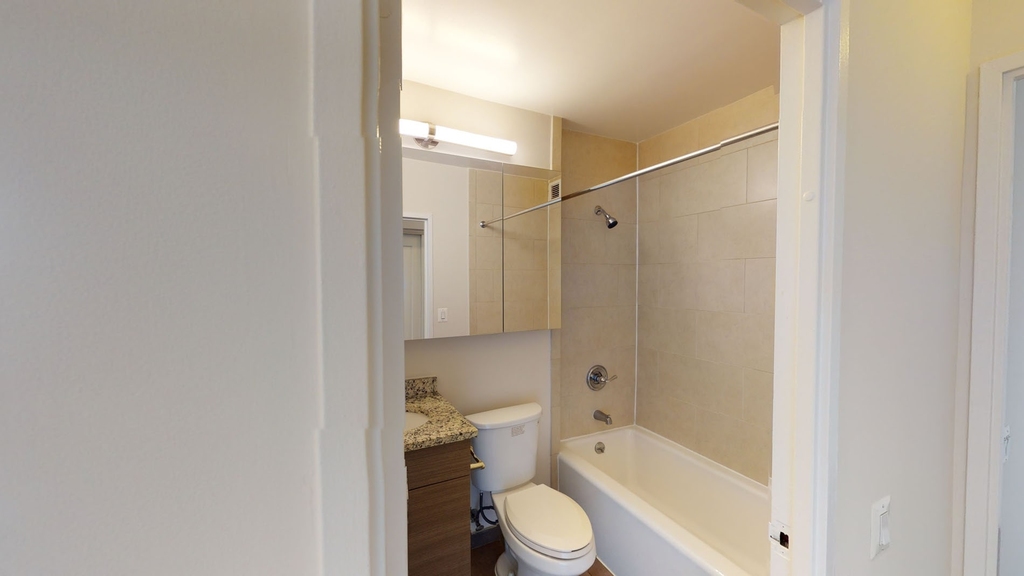 401 E 34th St - Photo 3
