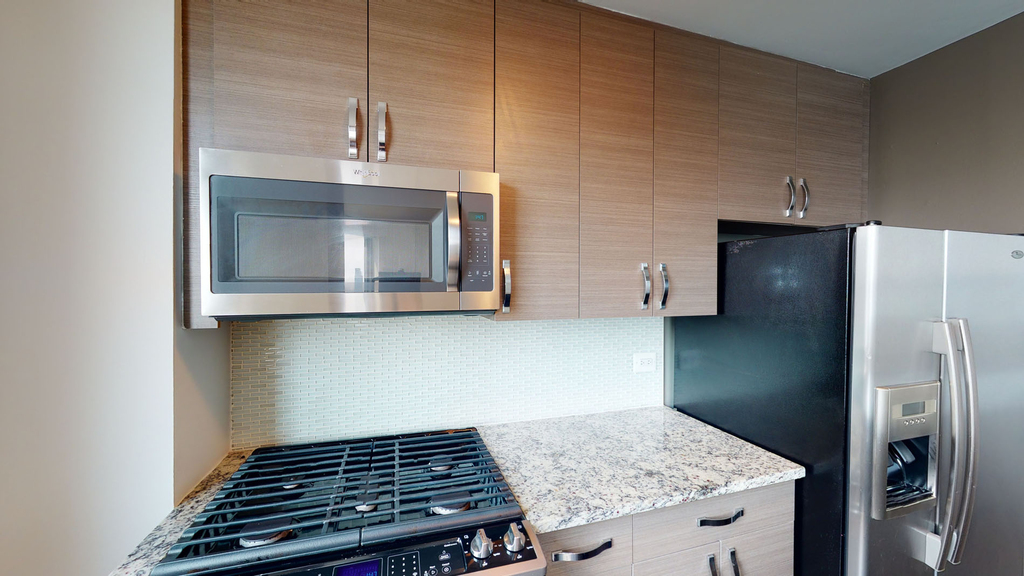 401 E 34th St - Photo 4