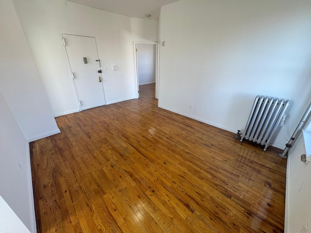Summit Ave and W. 161st St - Photo 4