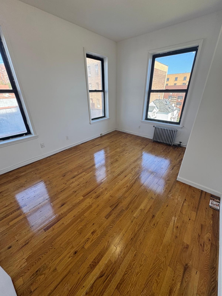 Summit Ave and W. 161st St - Photo 2